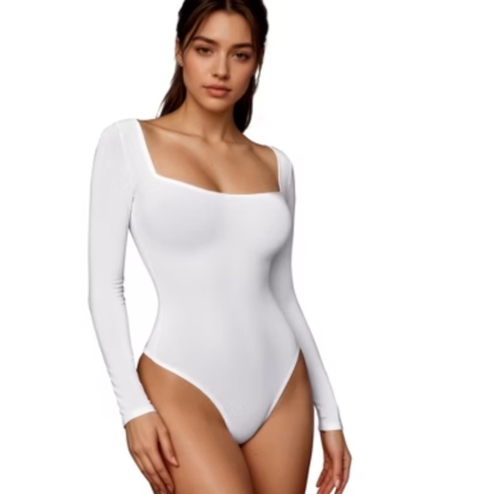 Missguided Petite White Textured Sweetheart Neck Long Sleeve Bodysuit US 8